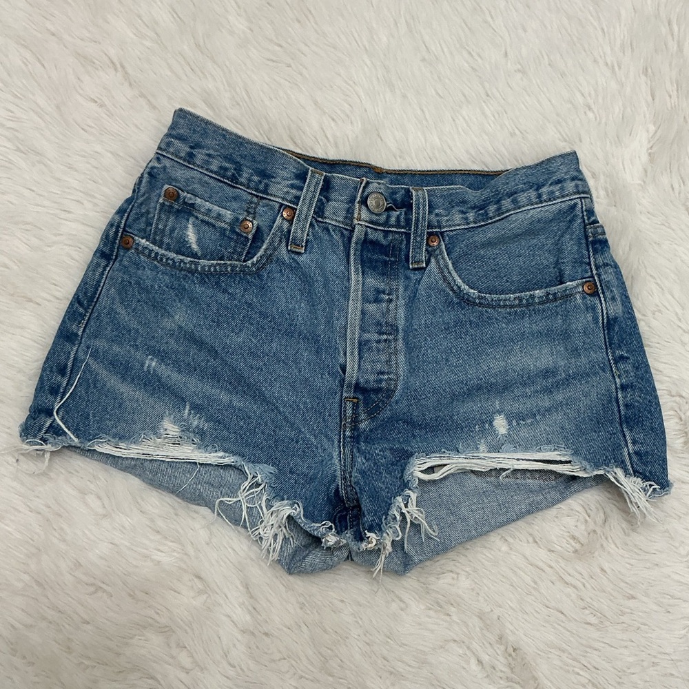 Levi’s 501 High-Rise Distressed Denim Shorts, 26